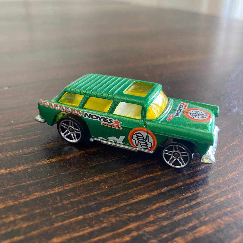 Hot Wheels Chevy‎ Nova Station Wagon Green Noyes Wheels 1969 Casting Diecast Car